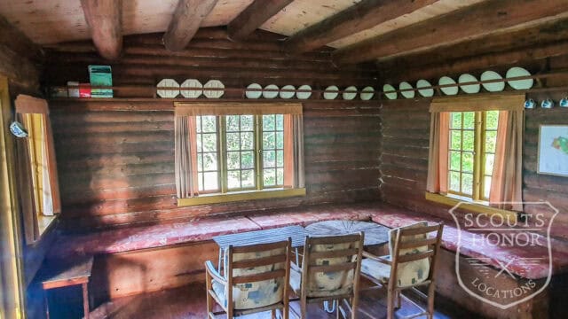 skovhytte landsted strand bjælker location denmark scoutshonor 22