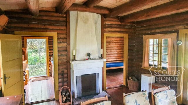 skovhytte landsted strand bjælker location denmark scoutshonor 23