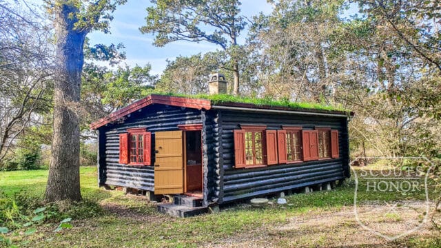 skovhytte landsted strand bjælker location denmark scoutshonor 30