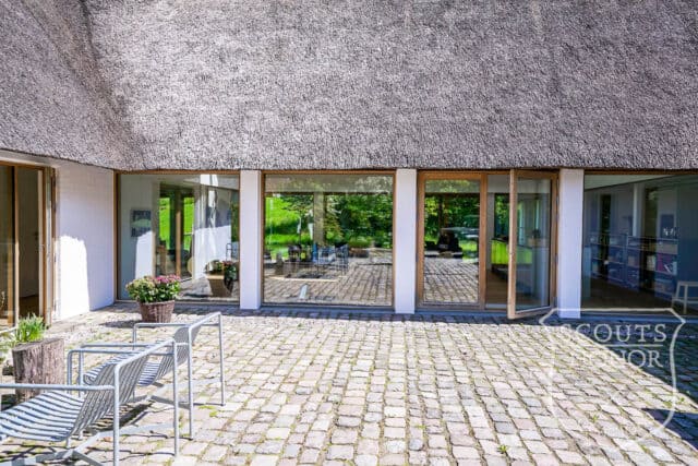 landsted aarhus idyl panoramavinduer lysindfald location denmark scoutshonor 13