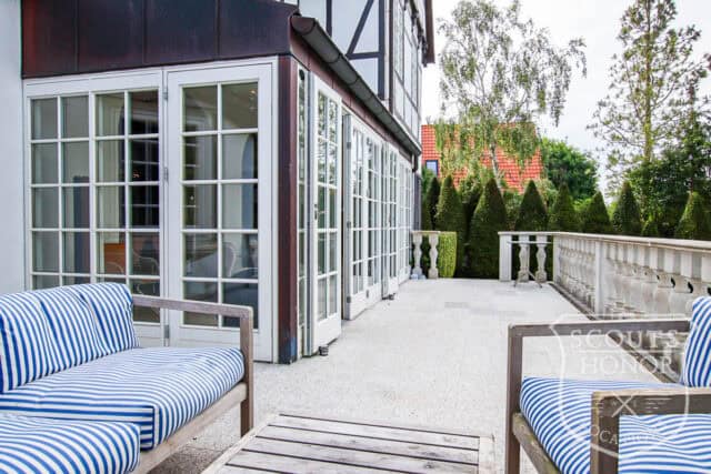 villa lyngby pool dansk design photoshoot location denmark scoutshonor 41
