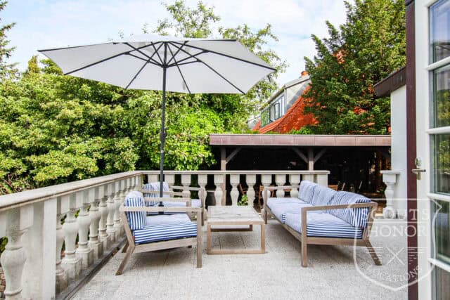 villa lyngby pool dansk design photoshoot location denmark scoutshonor 44