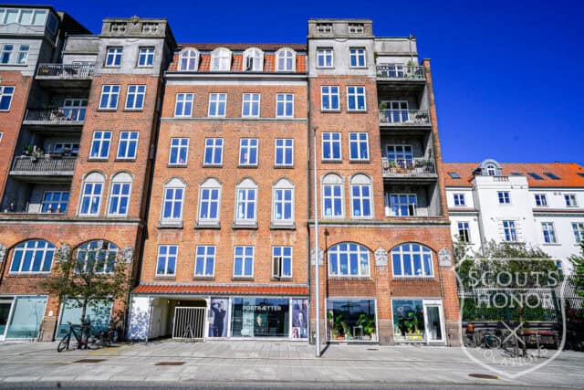 aarhus lejlighed funky farver havudsigt location denmark scoutshonor 04