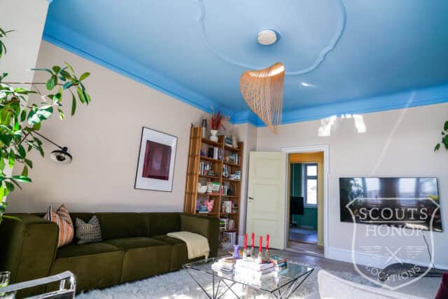 aarhus lejlighed funky farver havudsigt location denmark scoutshonor 48