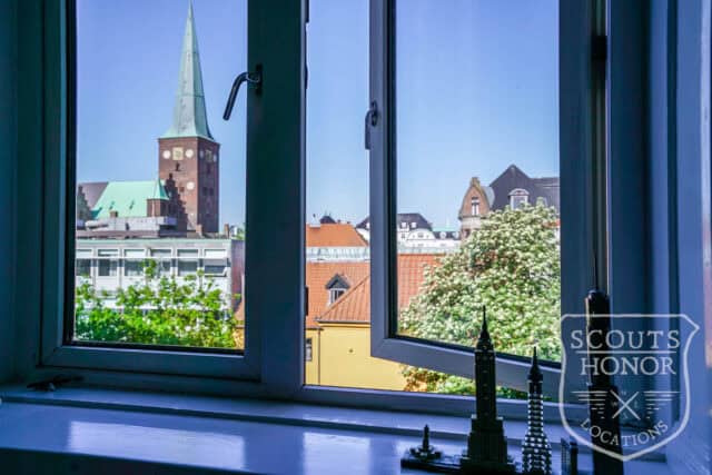 aarhus lejlighed funky farver havudsigt location denmark scoutshonor 52