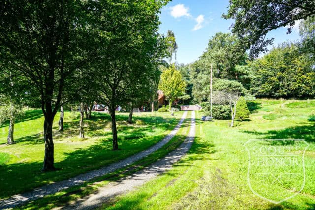 aarhus villa røde mursten naturgrund 70'er location denmark scoutshonor 06