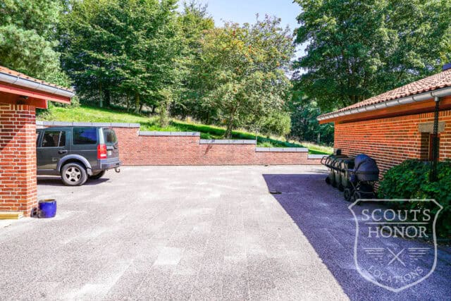 aarhus villa røde mursten naturgrund 70'er location denmark scoutshonor 21