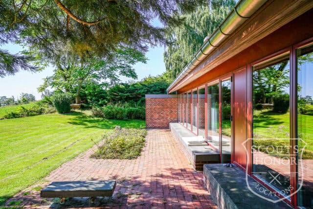 aarhus villa røde mursten naturgrund 70'er location denmark scoutshonor 34