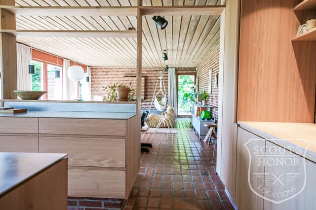 aarhus villa røde mursten naturgrund 70'er location denmark scoutshonor 58