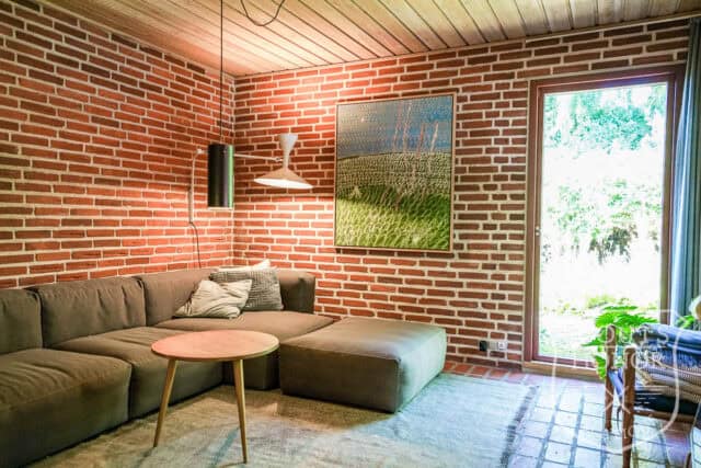 aarhus villa røde mursten naturgrund 70'er location denmark scoutshonor 80