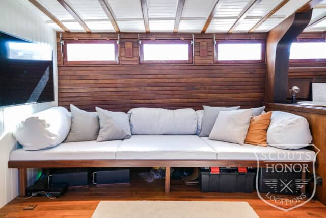 husbåd historisk yacht træbeklædning soldæk location denmark scoutshonor 21