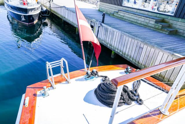 husbåd historisk yacht træbeklædning soldæk location denmark scoutshonor 47