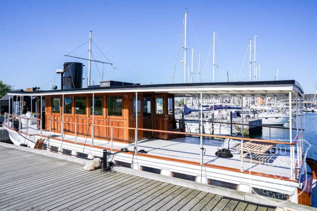 husbåd historisk yacht træbeklædning soldæk location denmark scoutshonor 54