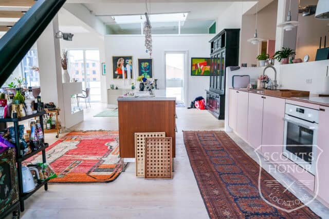 lejlighed islands brygge lyserødt køkken dansk design store vinduer location denmark scoutshonor 54
