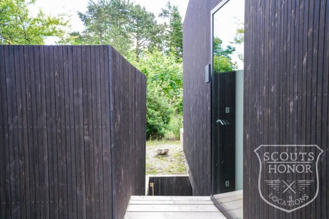moderne træhus solrød strand hjemmekontor naturgrund location denmark scoutshonor 19
