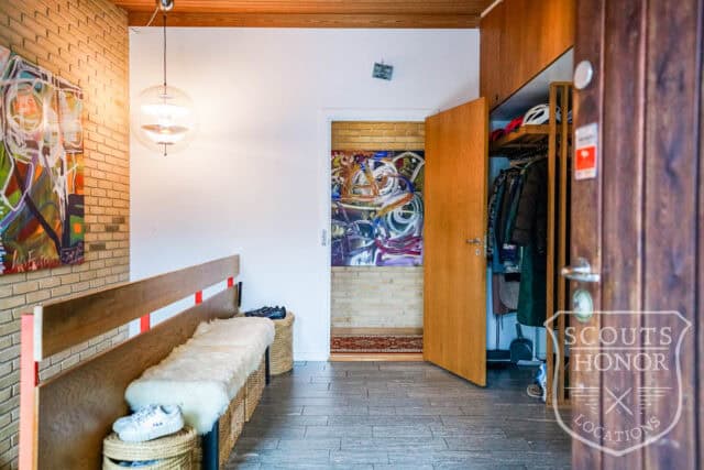 arkitekttegnet gule mursten retro originale detaljer location denmark scoutshonor 88
