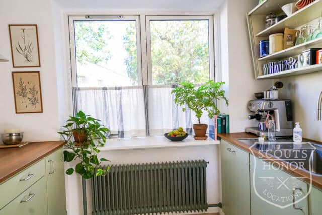 vanløse rækkehus retro grønt køkken location denmark scoutshonor 60