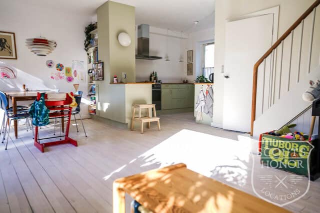 vanløse rækkehus retro grønt køkken location denmark scoutshonor 63