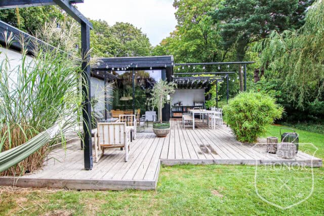 arkitekttegnet 50'erne udendørs lounge udekøkken location denmark scoutshonor 17