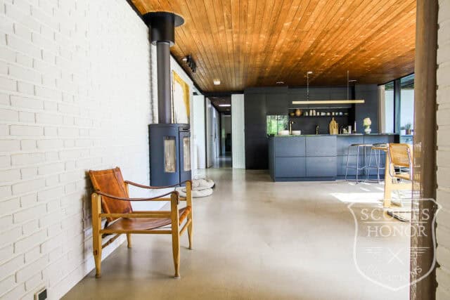 arkitekttegnet 50'erne udendørs lounge udekøkken location denmark scoutshonor 55