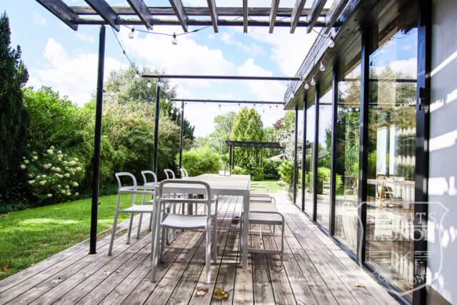arkitekttegnet 50'erne udendørs lounge udekøkken location denmark scoutshonor 67