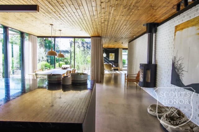 arkitekttegnet 50'erne udendørs lounge udekøkken location denmark scoutshonor 73