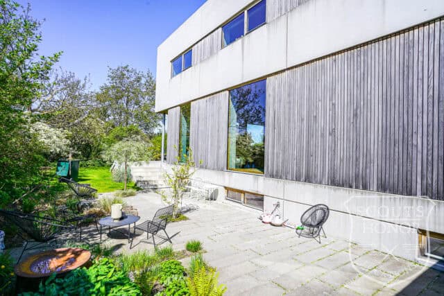 arkitekttegnet villa beton moderne arkitektur interiør location denmark scoutshonor 016