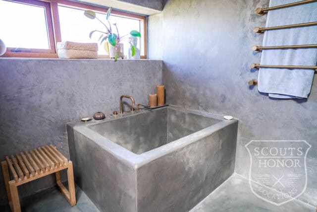 arkitekttegnet villa beton moderne arkitektur interiør location denmark scoutshonor 068