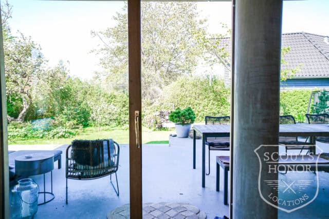 arkitekttegnet villa beton moderne arkitektur interiør location denmark scoutshonor 082