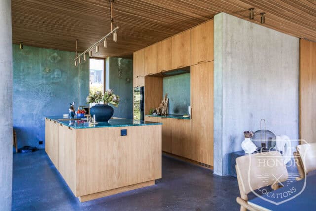 arkitekttegnet villa beton moderne arkitektur interiør location denmark scoutshonor 090