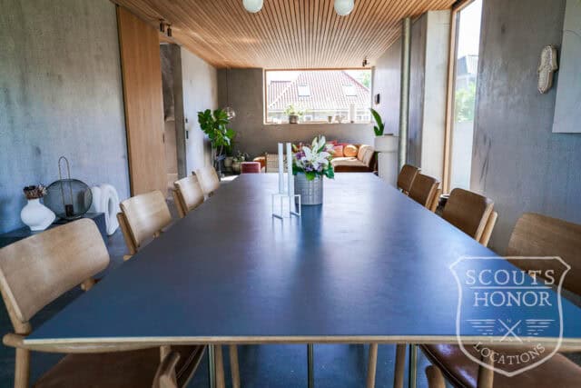 arkitekttegnet villa beton moderne arkitektur interiør location denmark scoutshonor 093