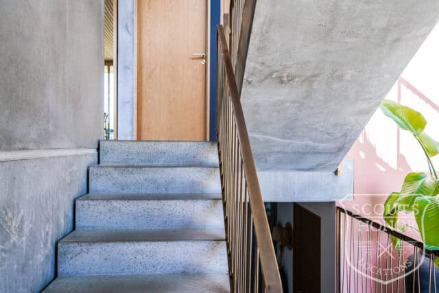 arkitekttegnet villa beton moderne arkitektur interiør location denmark scoutshonor 104