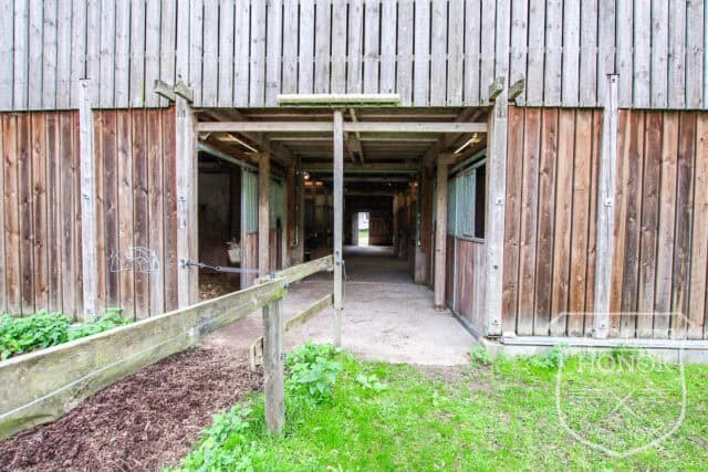 ridestald idyl trækonstruktion udsigt til mark location denmark scoutshonor 36