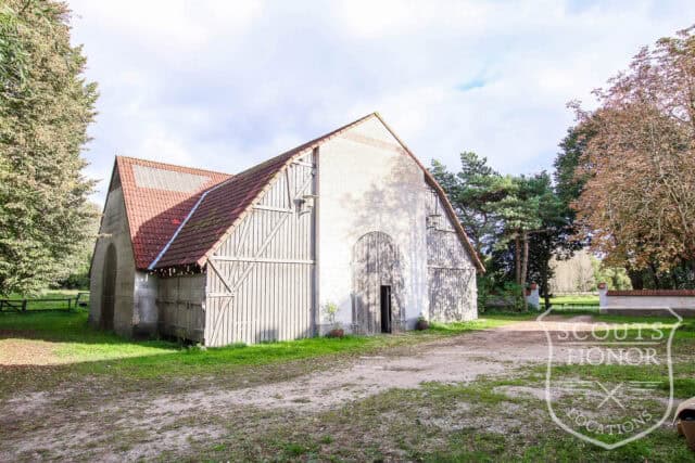 ridestald idyl trækonstruktion udsigt til mark location denmark scoutshonor 43