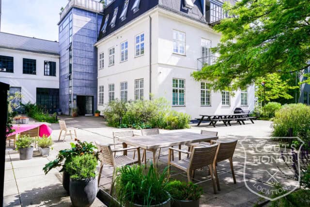 stuelejlighed tidligere fabrik new yorker store vinduer location denmark scoutshonor 6