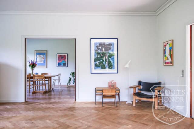 villa charlottenlund gule mursten retro blå klinker location denmark scoutshonor 39