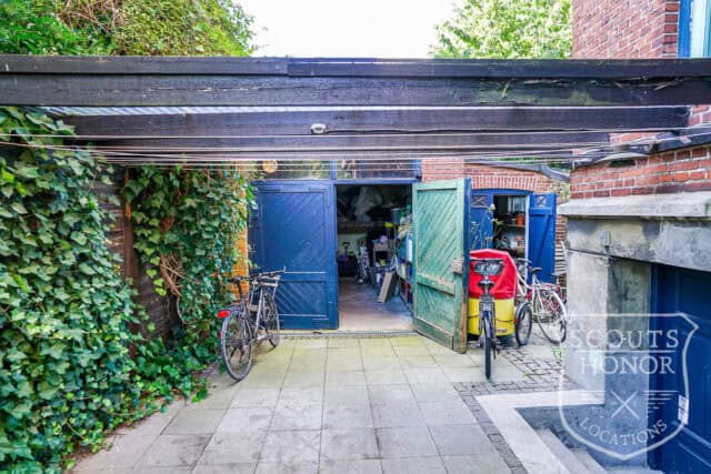 villa wooden kitchen original details garden location denmark scoutshonor 11