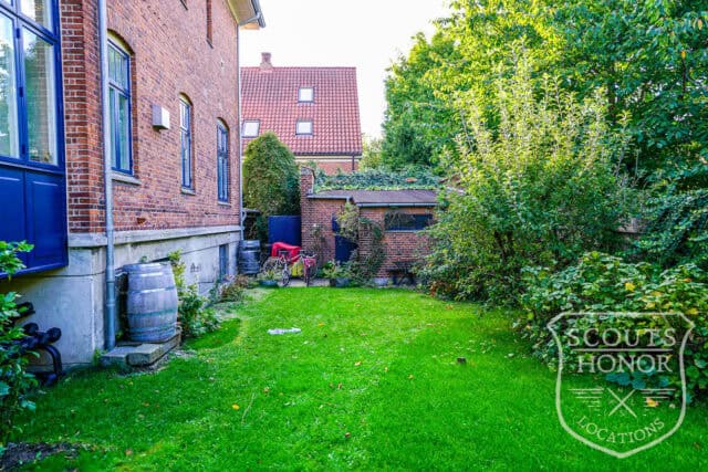 villa wooden kitchen original details garden location denmark scoutshonor 15