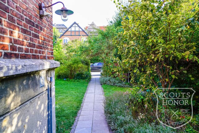 villa wooden kitchen original details garden location denmark scoutshonor 22