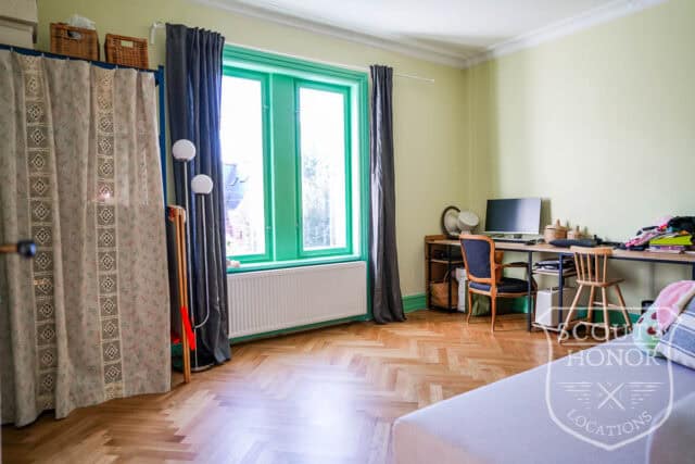 villa wooden kitchen original details garden location denmark scoutshonor 56