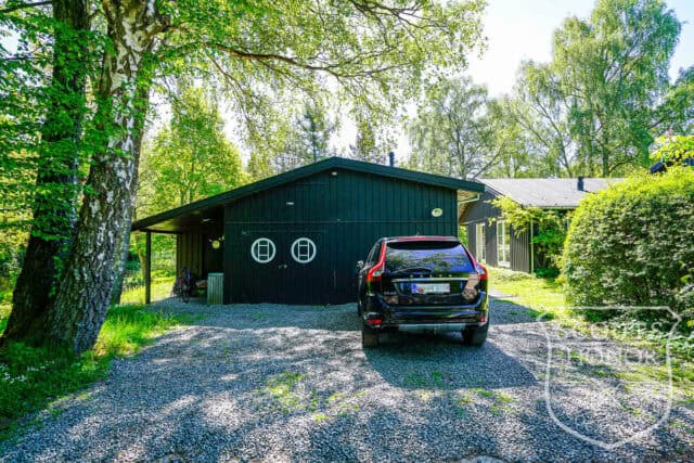 sommerhus landsted privat sø idyl hønsehus location denmark scoutshonor 010