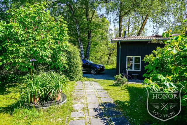 sommerhus landsted privat sø idyl hønsehus location denmark scoutshonor 011