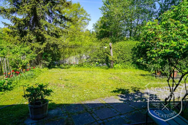 sommerhus landsted privat sø idyl hønsehus location denmark scoutshonor 012