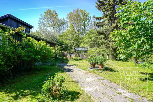 sommerhus landsted privat sø idyl hønsehus location denmark scoutshonor 020