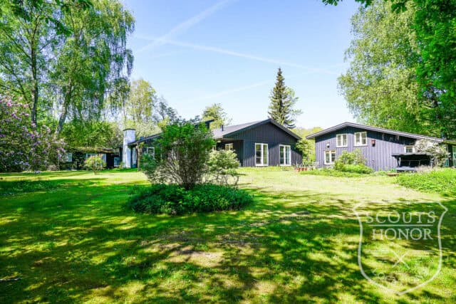sommerhus landsted privat sø idyl hønsehus location denmark scoutshonor 037
