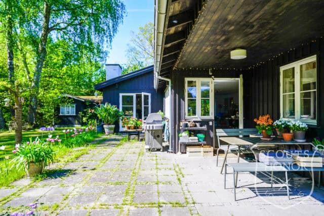 sommerhus landsted privat sø idyl hønsehus location denmark scoutshonor 042