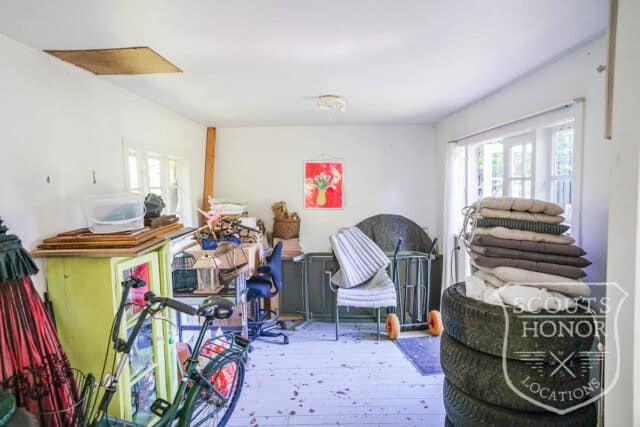sommerhus landsted privat sø idyl hønsehus location denmark scoutshonor 047