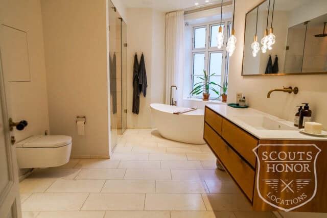 villa apartment classic ground floor wooden kitchen location denmark scoutshonor 15