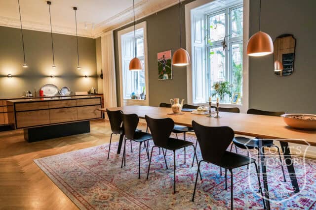 villa apartment classic ground floor wooden kitchen location denmark scoutshonor 32