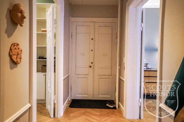 villa apartment classic ground floor wooden kitchen location denmark scoutshonor 45